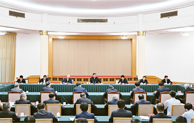 　2024年5月23日下午，中共中央總書記、國(guó)家主席、中央軍委主席習(xí)近平在山東省濟(jì)南市主持召開企業(yè)和專家座談會(huì)并發(fā)表重要講話。 新華社記者 謝環(huán)馳/攝
